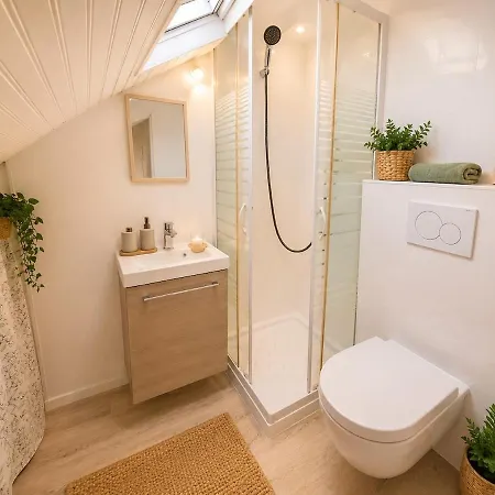 Rare ! Maison Avec Jardin En Plein Coeur De 펜션